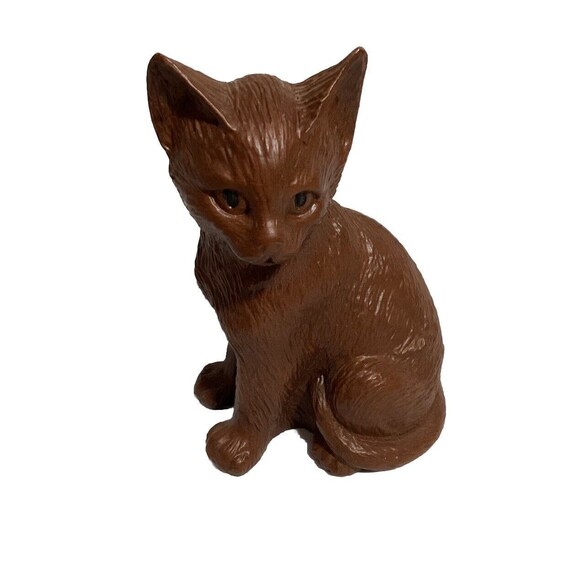"Chocolate" Red Mill Mfg. Sitting Cat Figurine Composite Crushed Pecan Resin 6” - Picture 2 of 10